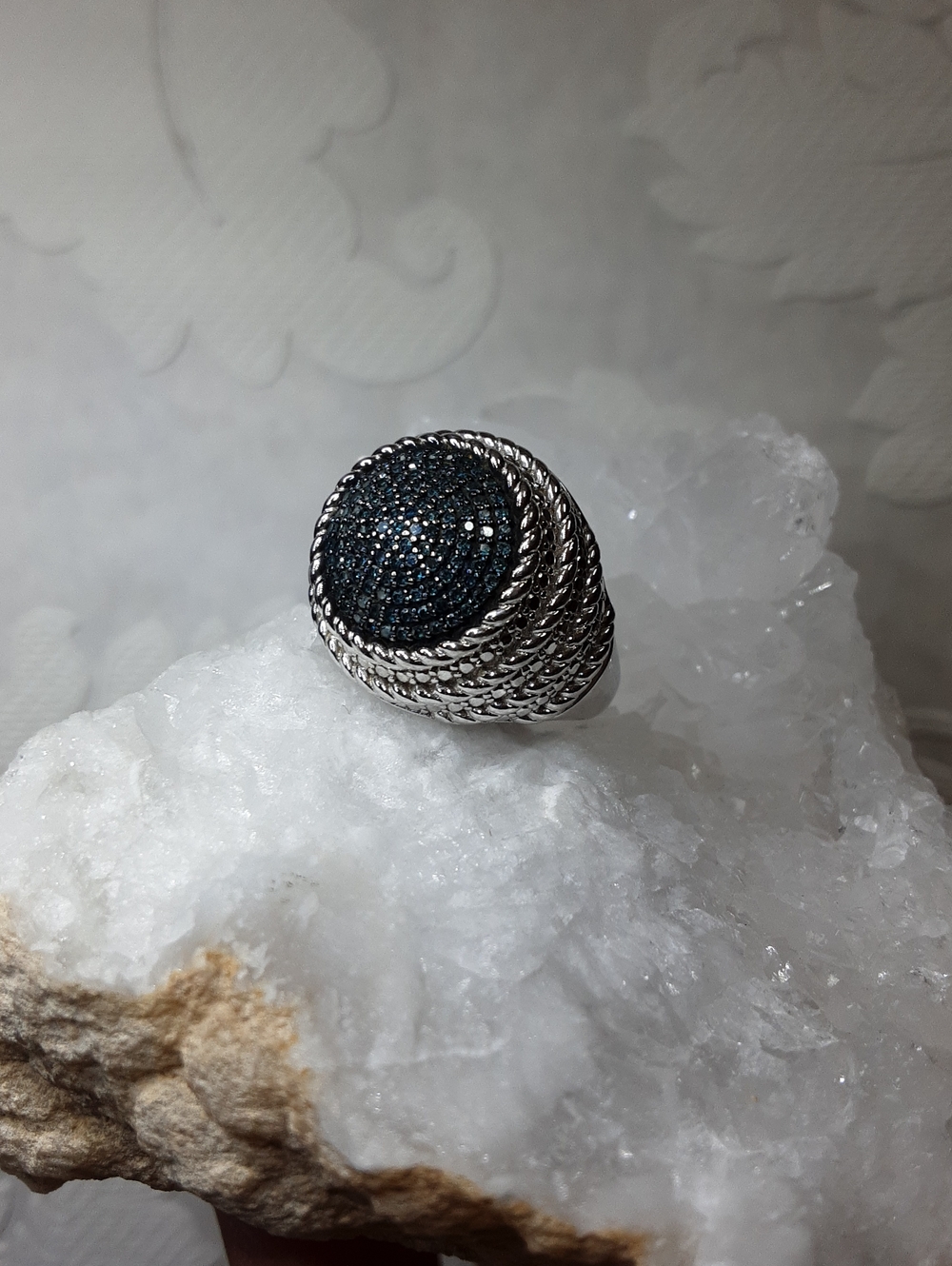 925 blue diamond ring.